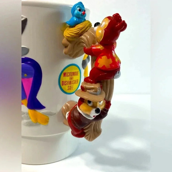 Walt Disneys World on Ice- Darkwing Duck, Chip & Dale, and Tail  Spin 1992 Cup - Picture 10 of 15